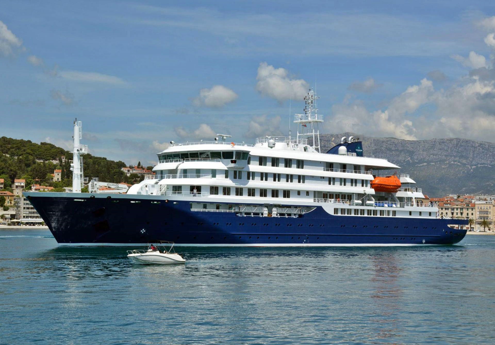 Polar Class Cruise Ship